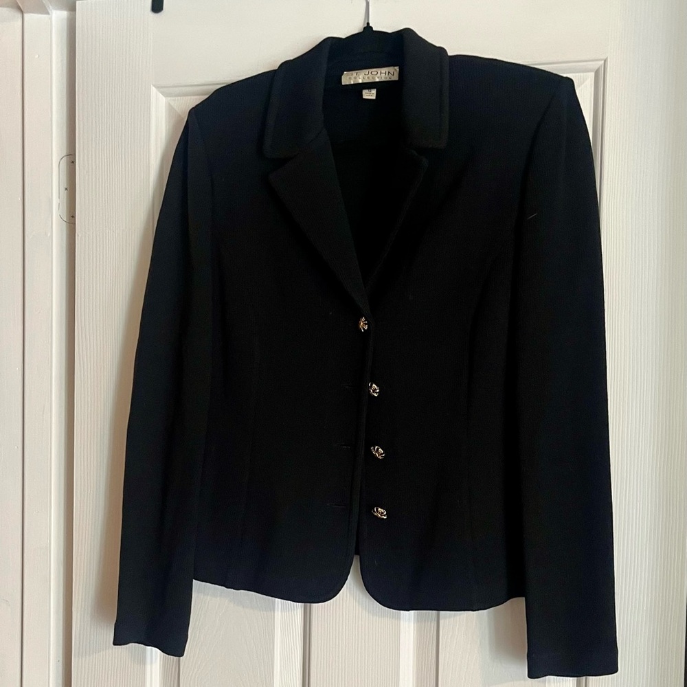 St. John Modern Knit Jacket with gold buttons EUC